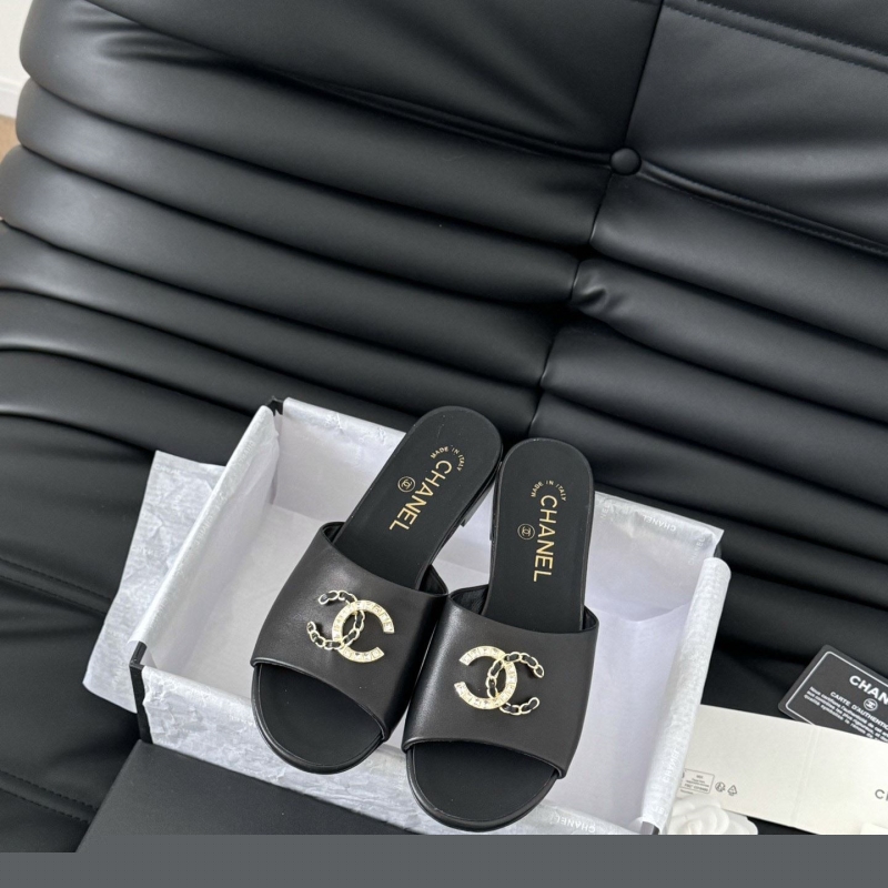 Ch*el slippers